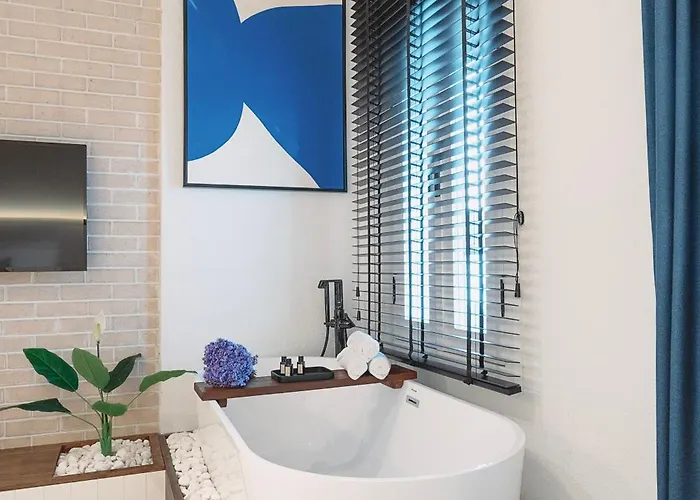 The North Wind * Ayvalı