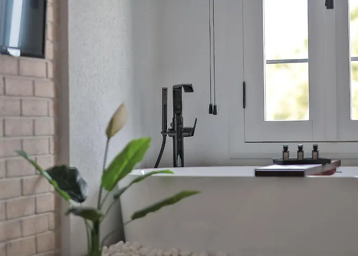 The North Wind Ayvalı